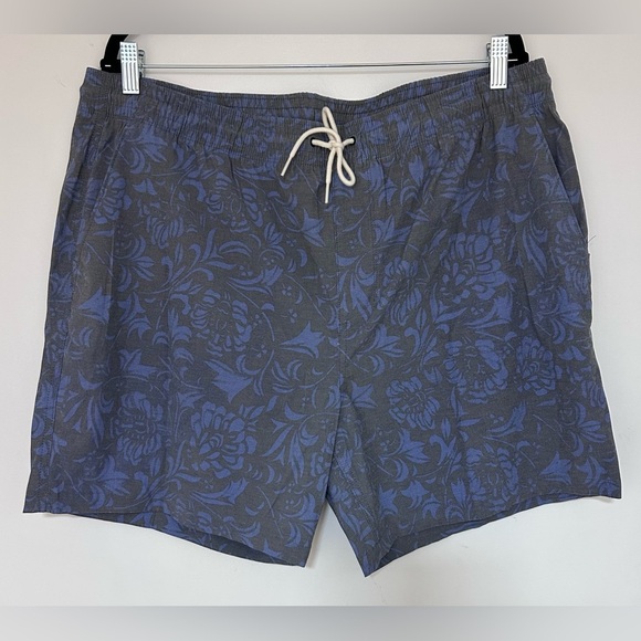 Hurley Men’s Floral Print 6” Shorts Size XXL NWOT - Picture 1 of 9